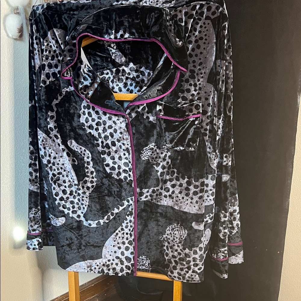 Leopard Print Velvet Pajama Top
